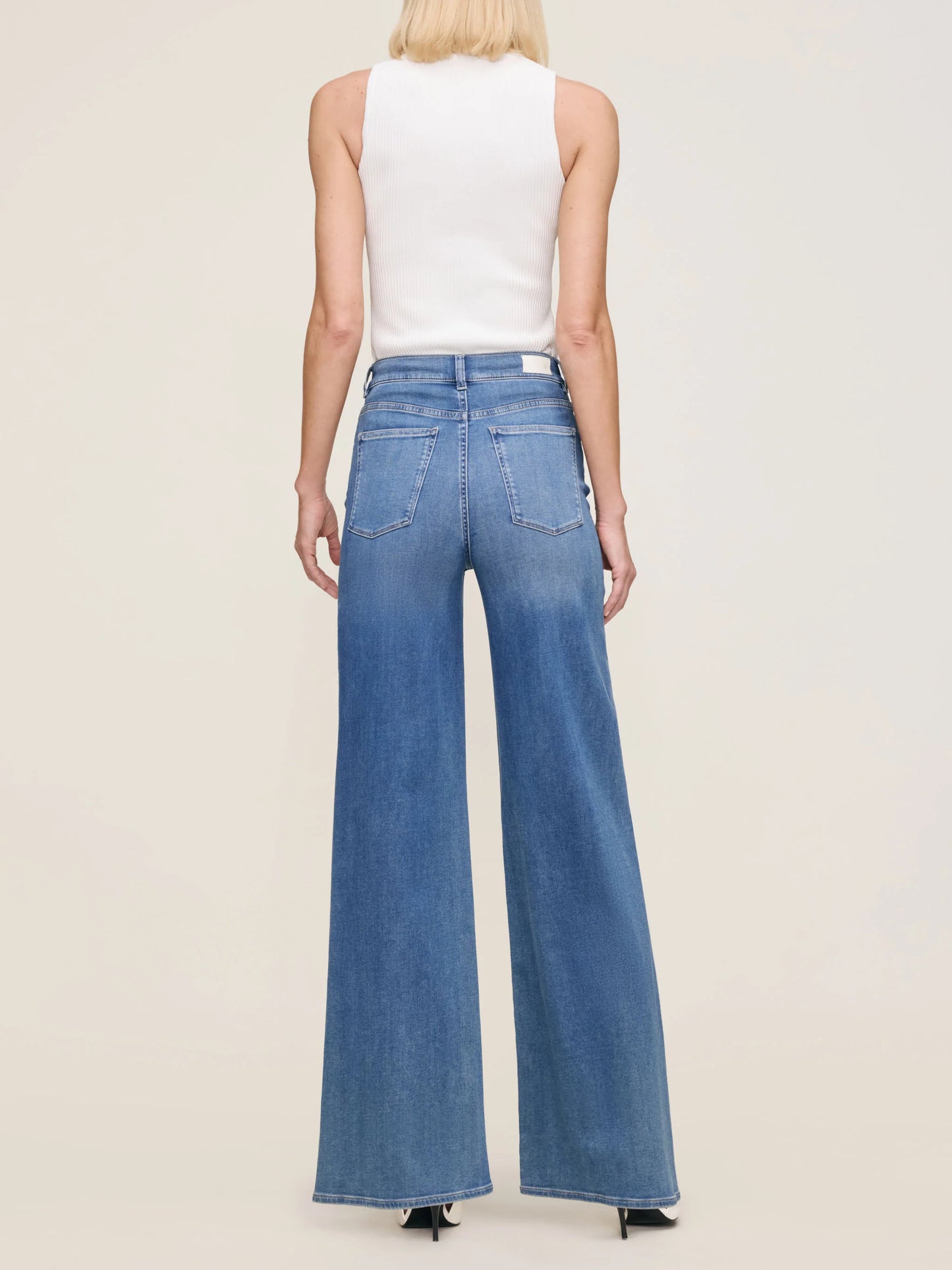 DP1961 HEPBURN JEAN