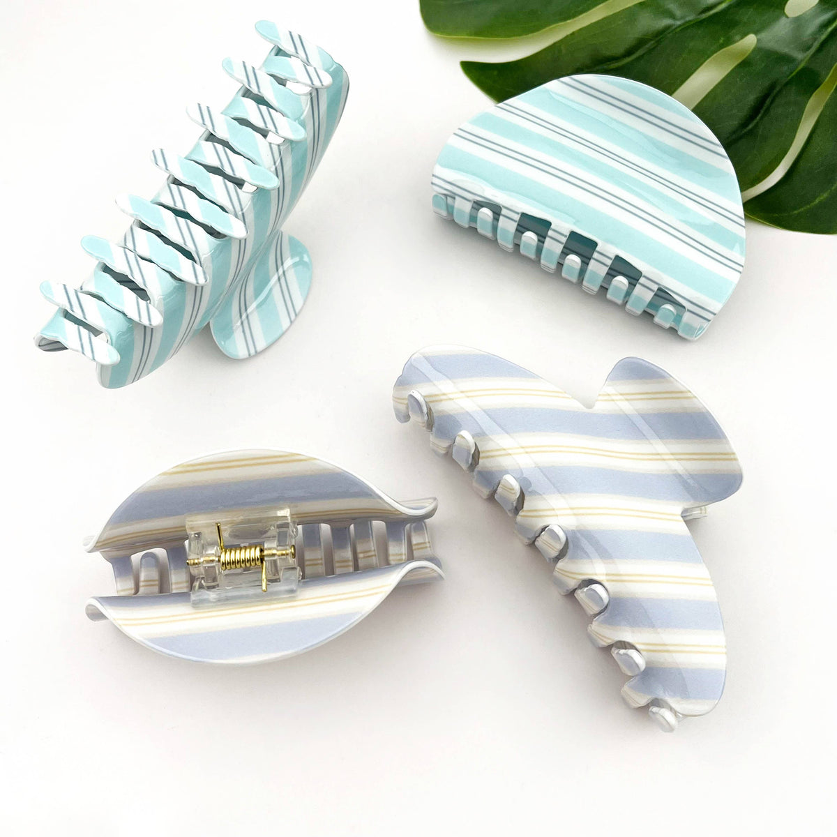 Classic Striped Hair Claw Clip