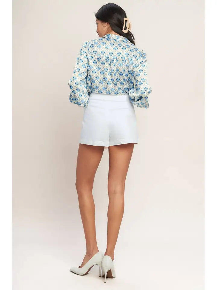 A Solid Woven Skirt