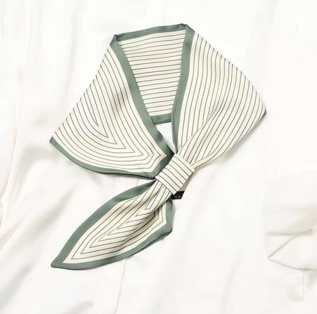 Green / White Stripes Loop Scarf
