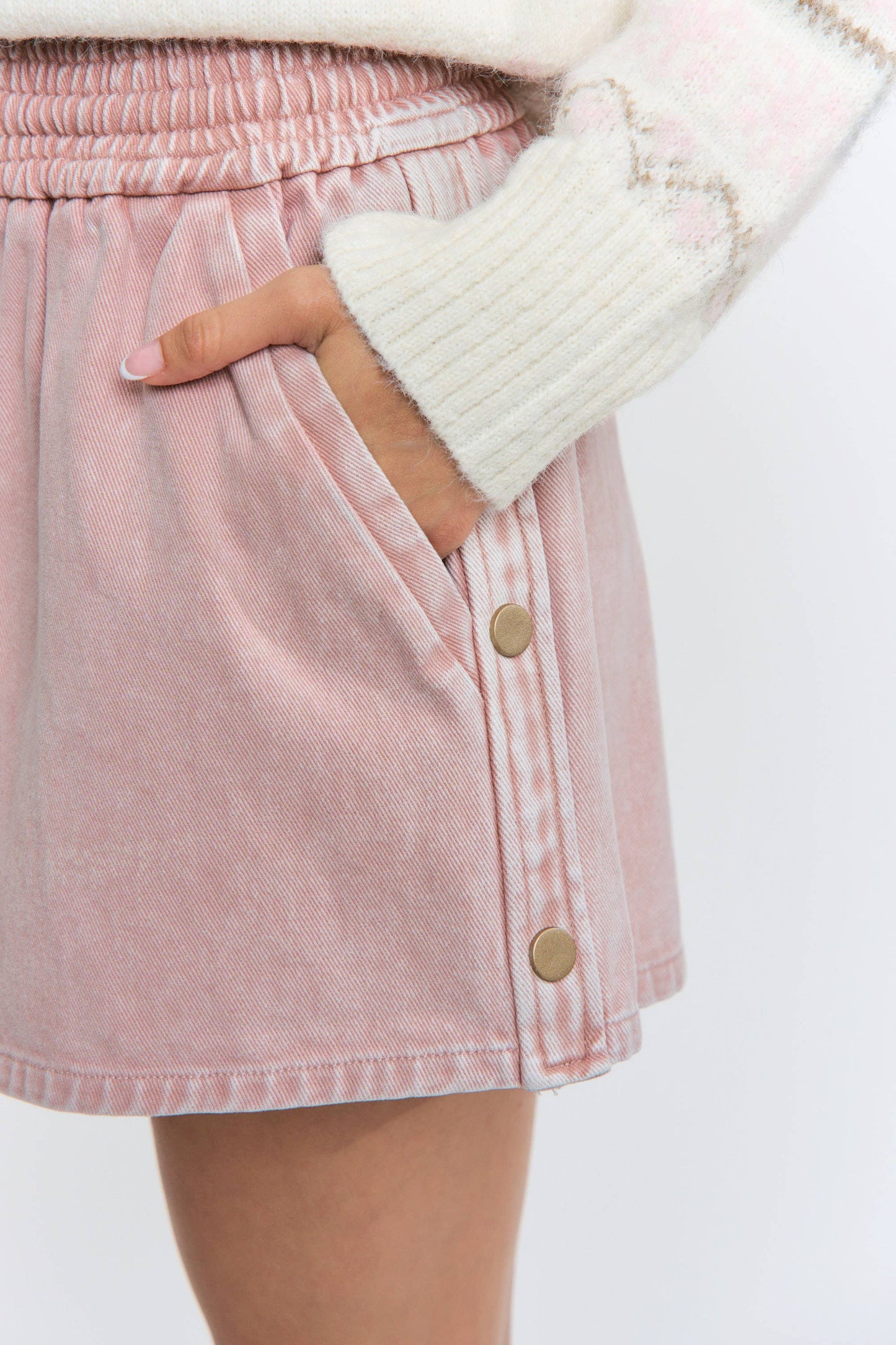 CB10424D Wash Denim Drawstring Shorts Side Buttons