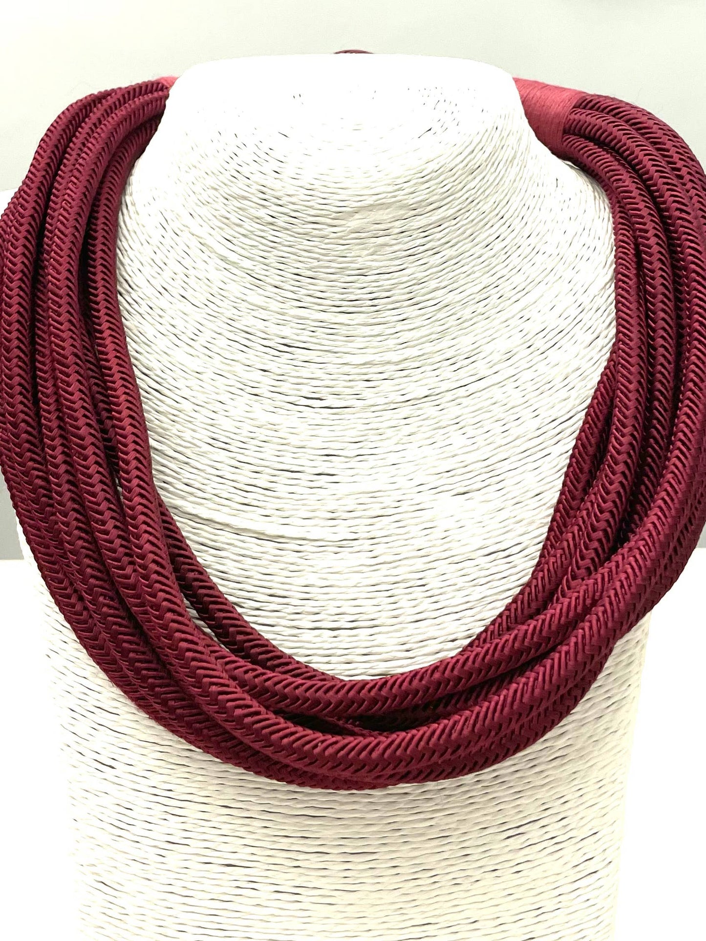 "Original" Slub 8-Strand Necklace (bordeaux)