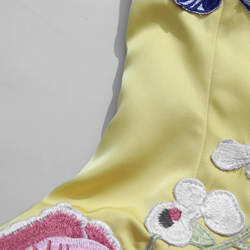 Vintage 3D Floral Embroidery Strapless Midi Dress