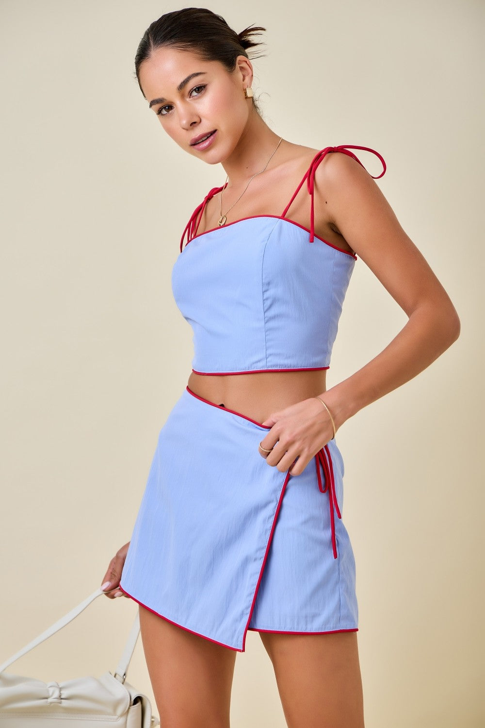 Sleeveless Colorblock Cami Top With Contrast Piping & Ties