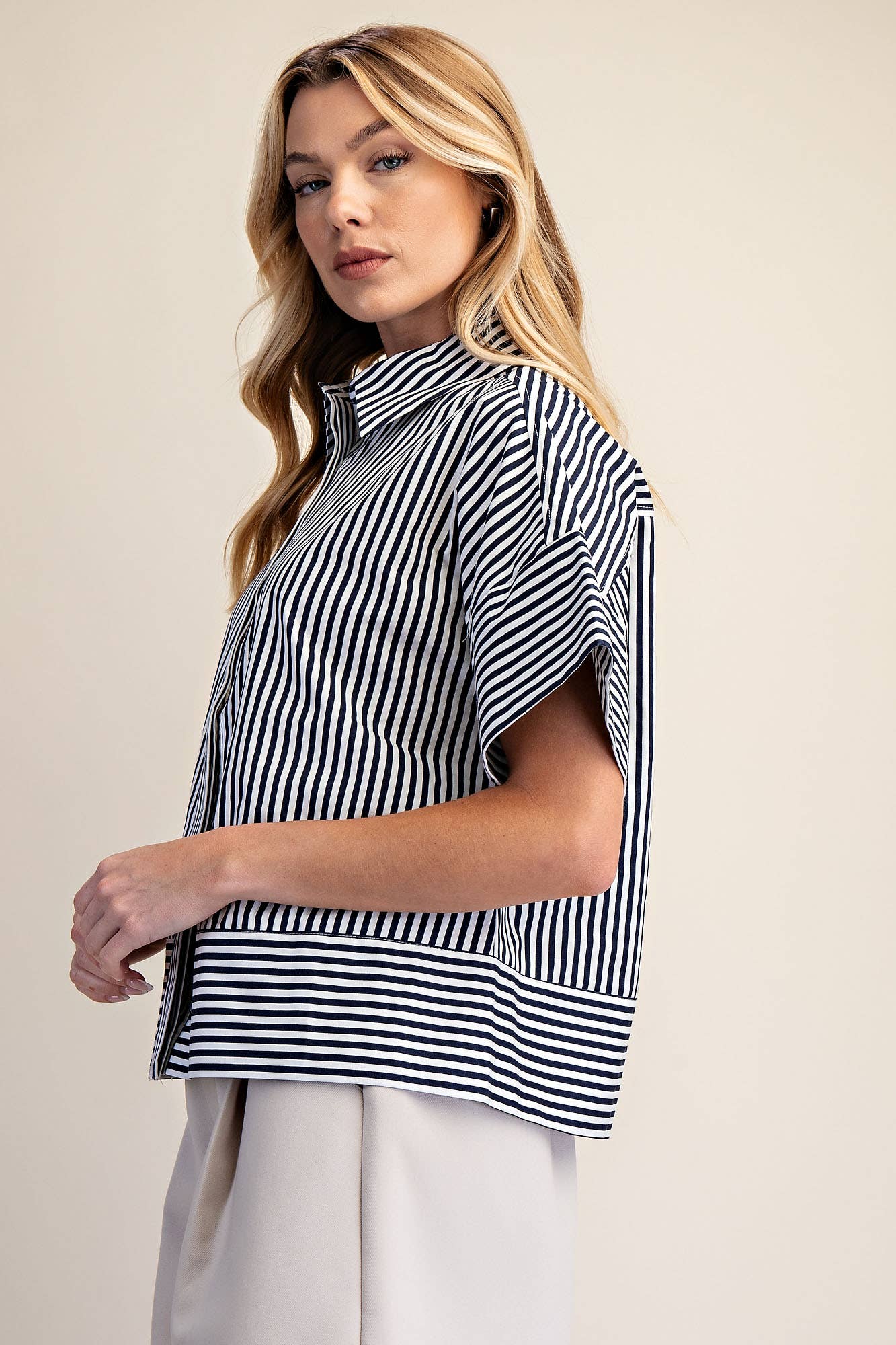 Neck Band Short Sleeve Button Down Top