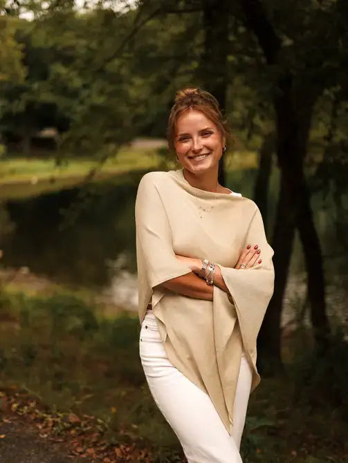 Elsa Metallic Bamboo Lightweight Poncho – One Size