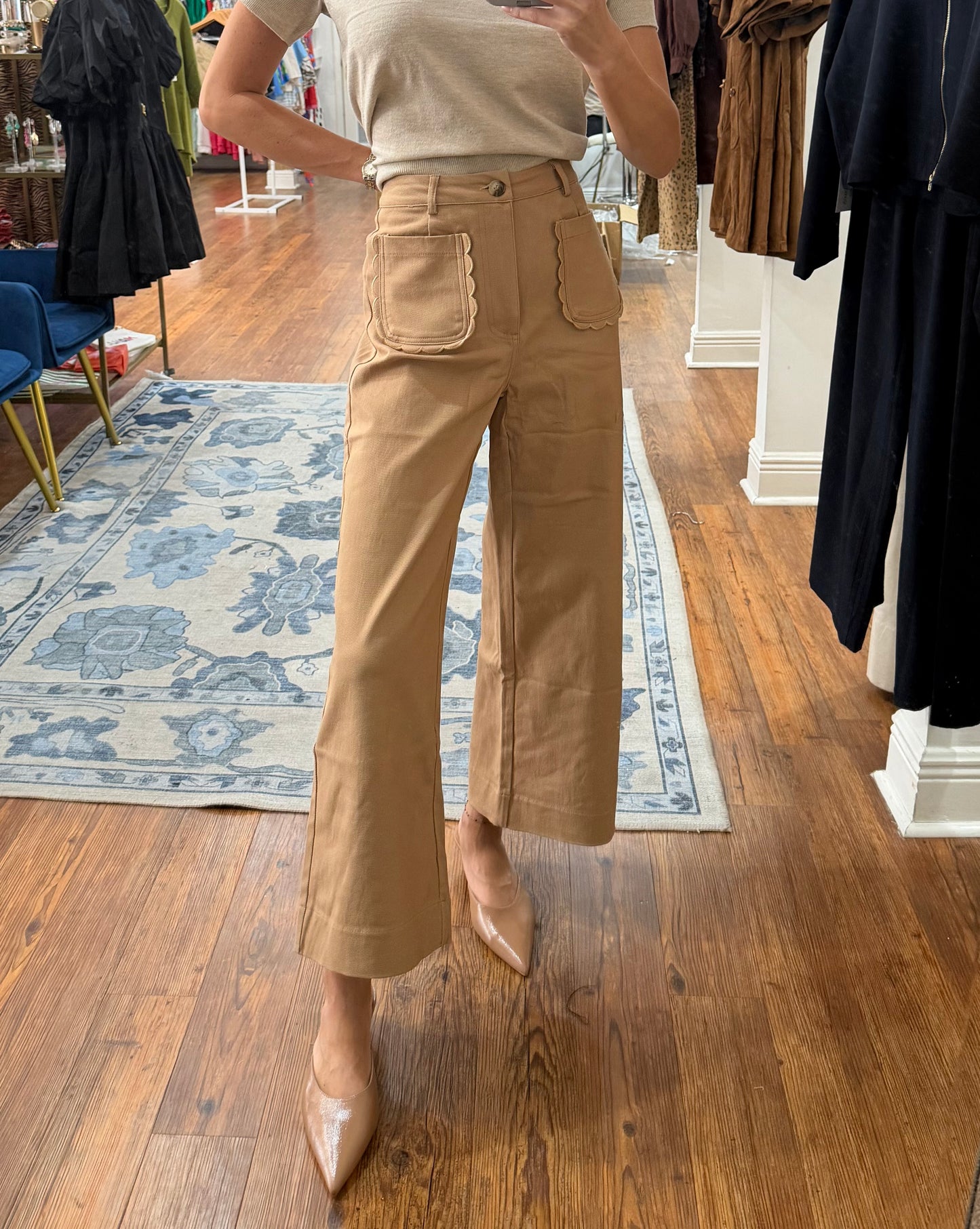 Entro Camel Scalloped Pants