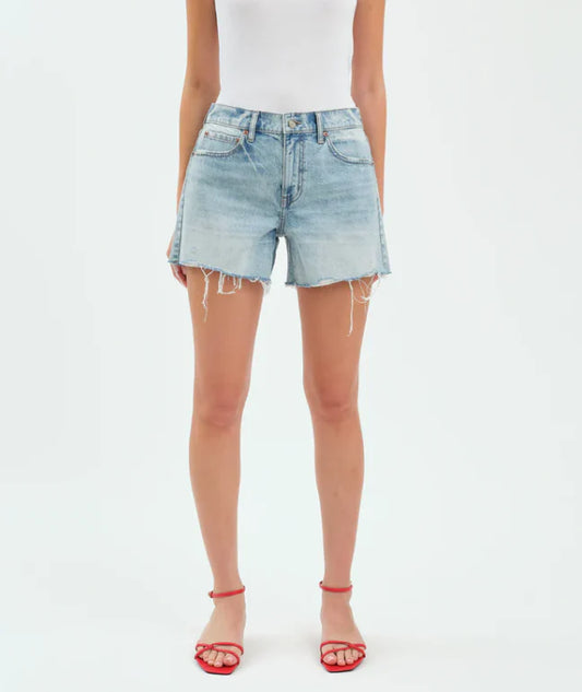 DAZE DENIM CROSSROADS MID RISE SHORTS