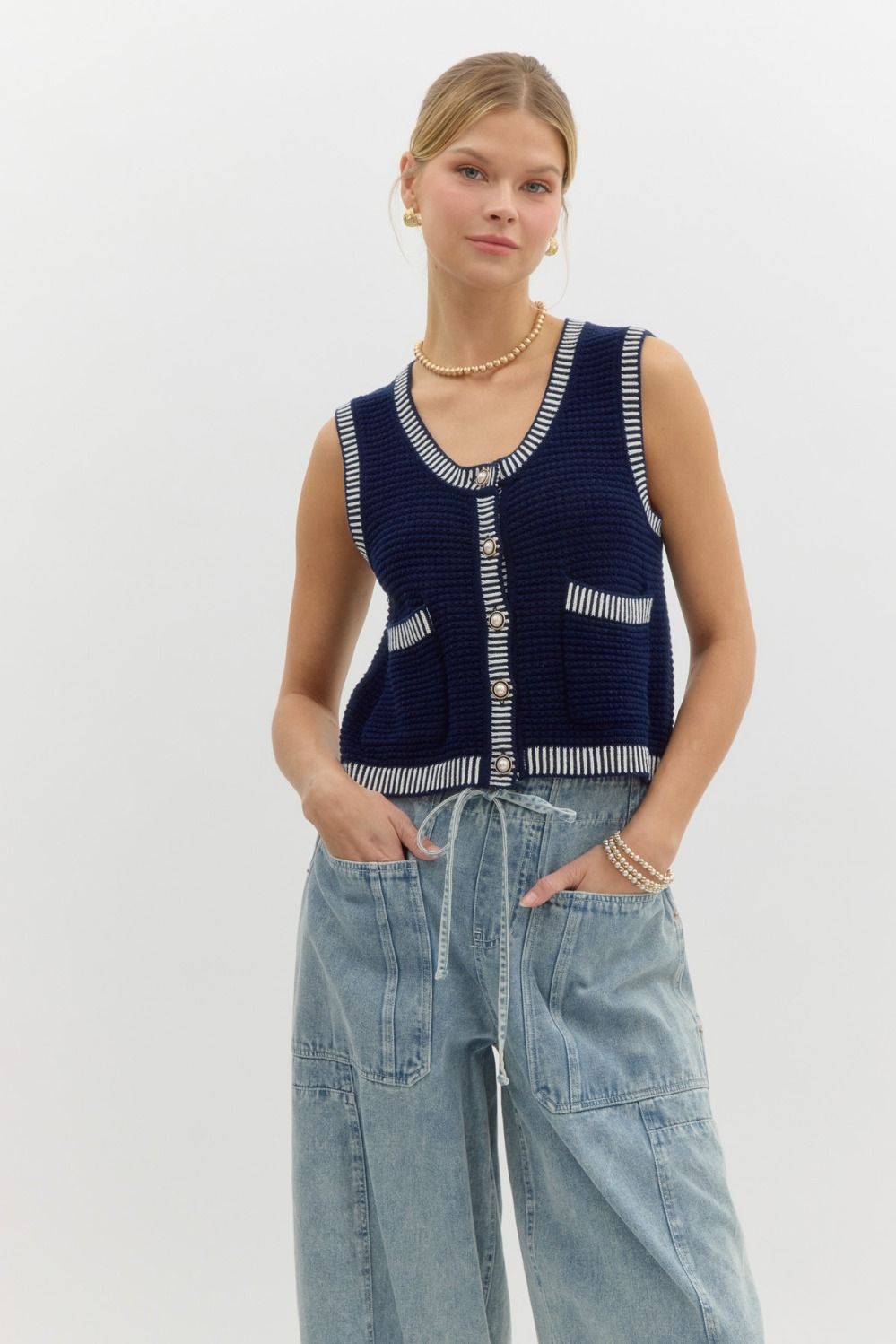 ENTRO SLEEVELESS SWEATER